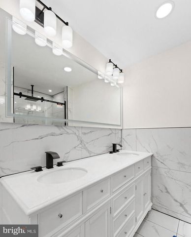 128 W INGHAM AVE, Trenton, NJ 08618
