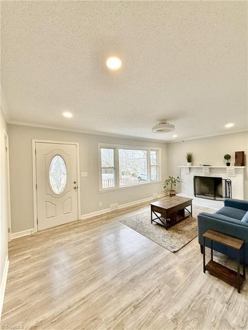 4561 Emily Drive, Kernersville, NC 27284