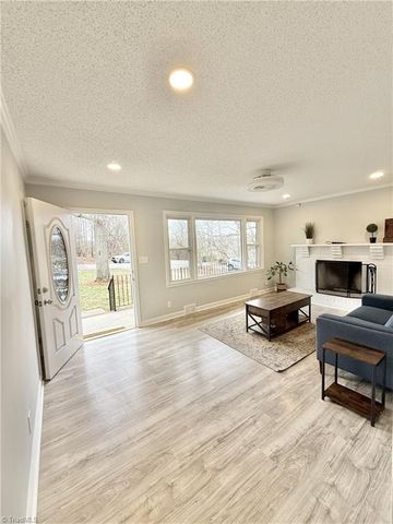 4561 Emily Drive, Kernersville, NC 27284