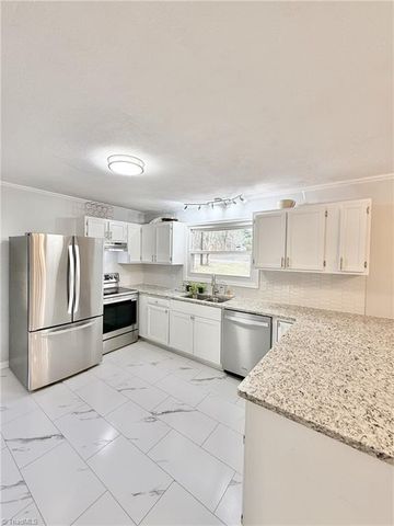 4561 Emily Drive, Kernersville, NC 27284