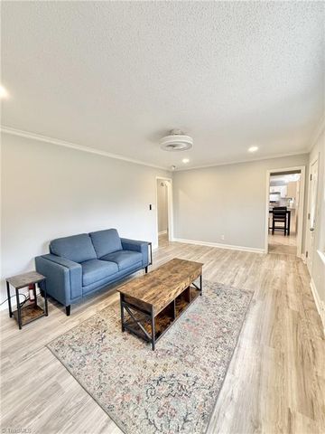 4561 Emily Drive, Kernersville, NC 27284