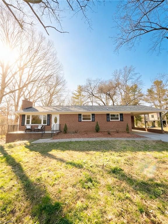 4561 Emily Drive, Kernersville, NC 27284