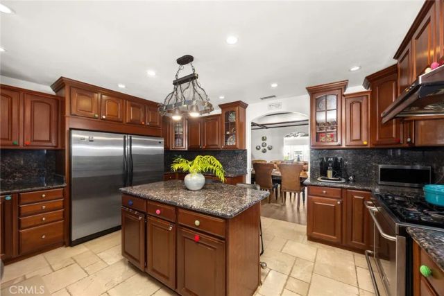 10364 Bristol Dr, Rancho Cucamonga, CA 91737