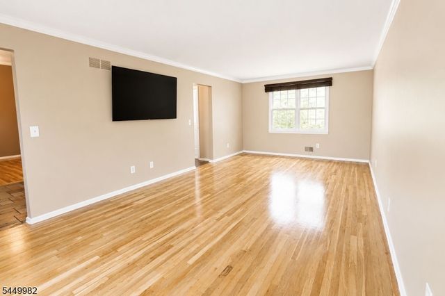 24 WOODLAND TERRACE, High Bridge Boro, NJ 08829