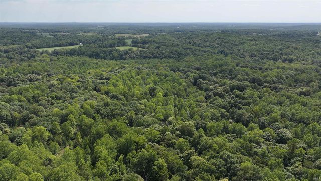 3 Fiscus Cemetery Road, Coal City, IN 47427