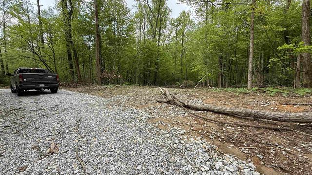 3 Fiscus Cemetery Road, Coal City, IN 47427