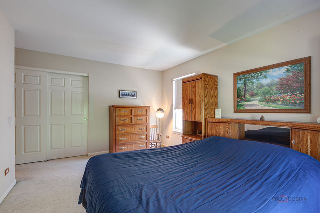 34271 Tangueray Drive, Grayslake, IL 60030