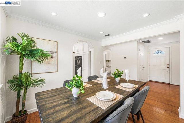 11738 Silvergate Dr, Dublin, CA 94568