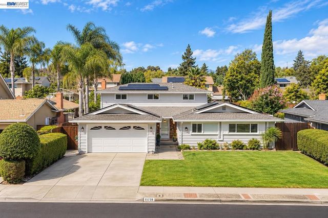 11738 Silvergate Dr, Dublin, CA 94568