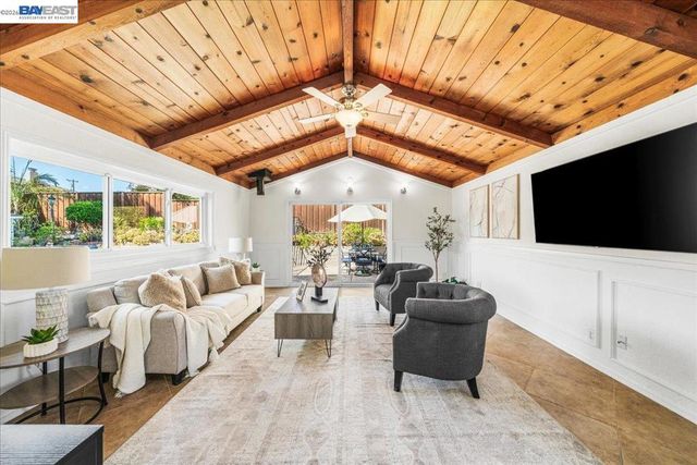 11738 Silvergate Dr, Dublin, CA 94568