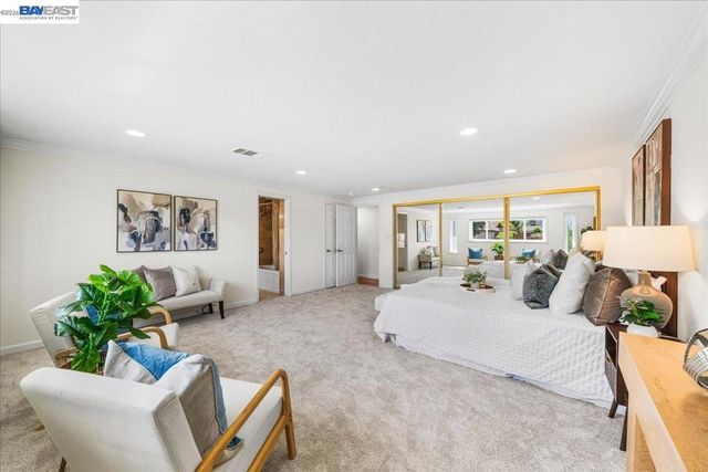 11738 Silvergate Dr, Dublin, CA 94568