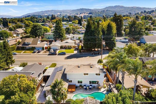 11738 Silvergate Dr, Dublin, CA 94568