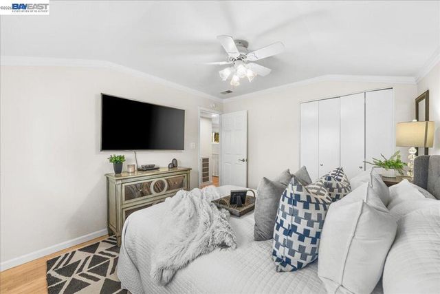 11738 Silvergate Dr, Dublin, CA 94568