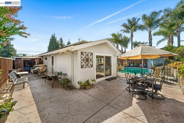 11738 Silvergate Dr, Dublin, CA 94568
