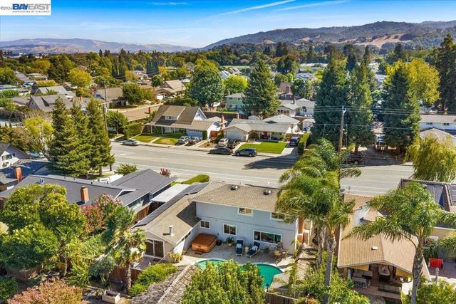 11738 Silvergate Dr, Dublin, CA 94568