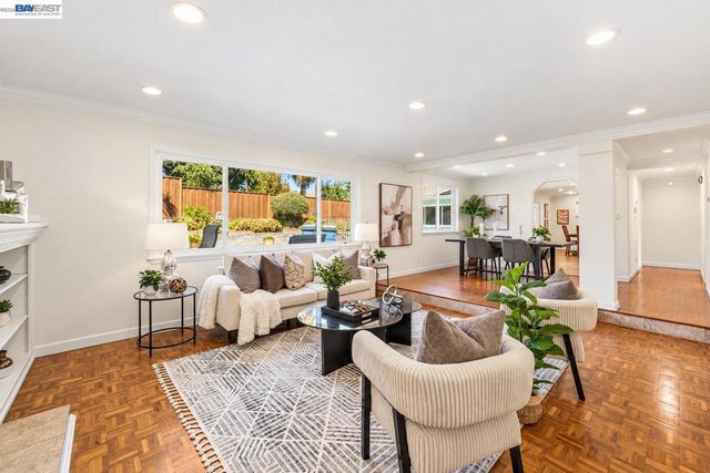 11738 Silvergate Dr, Dublin, CA 94568