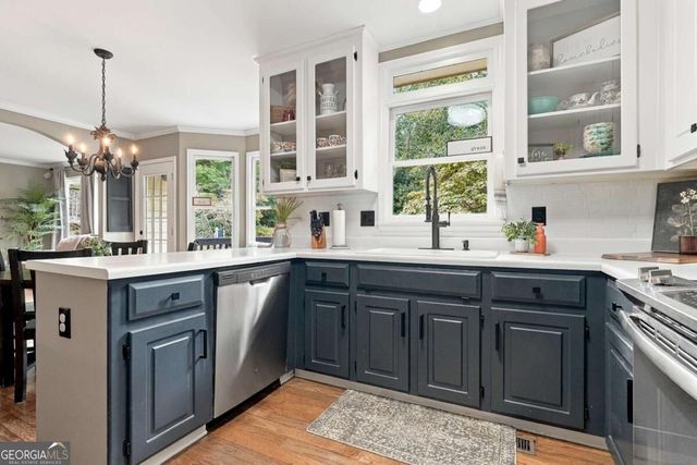 309 Horseshoe Bend, Woodstock, GA 30189