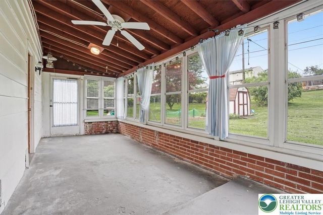 939 East Lynnwood Street, Salisbury Twp, PA 18103