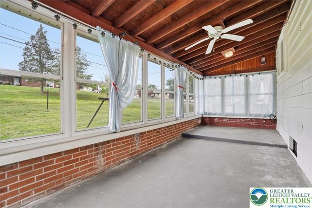 939 East Lynnwood Street, Salisbury Twp, PA 18103
