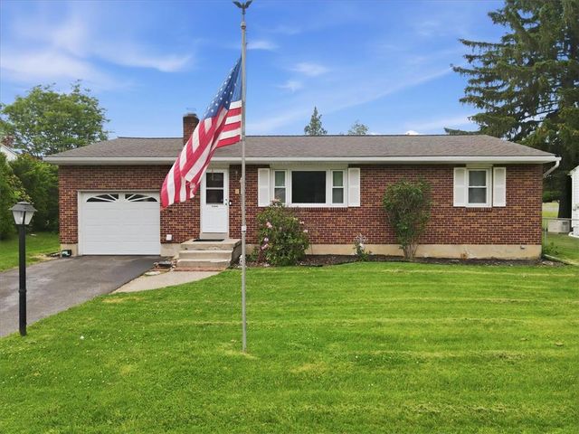 939 East Lynnwood Street, Salisbury Twp, PA 18103