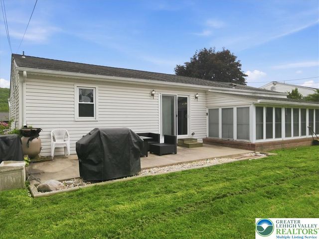 939 East Lynnwood Street, Salisbury Twp, PA 18103