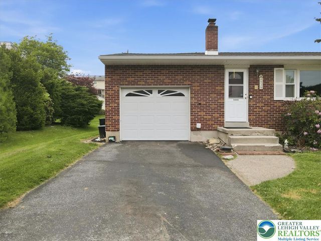939 East Lynnwood Street, Salisbury Twp, PA 18103