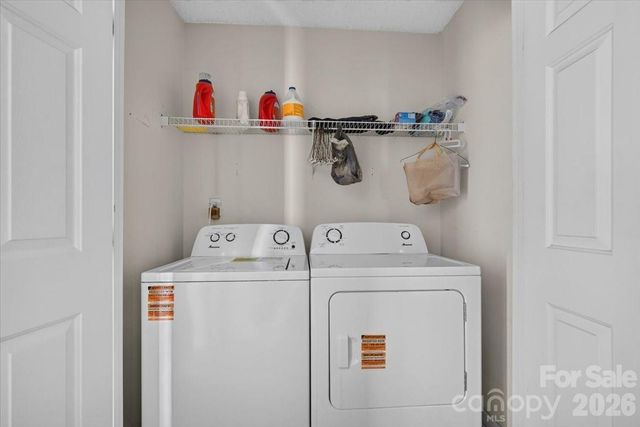 9207 Amy Drive, Charlotte, NC 28213