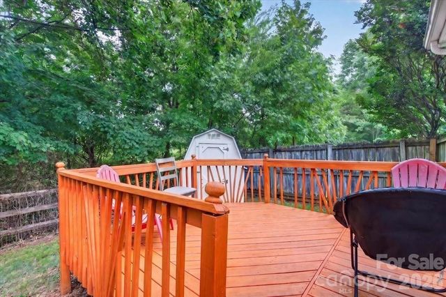 9207 Amy Drive, Charlotte, NC 28213