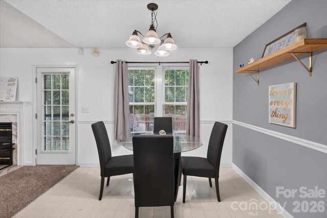 9207 Amy Drive, Charlotte, NC 28213