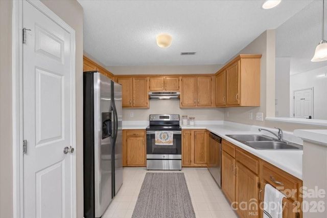 9207 Amy Drive, Charlotte, NC 28213