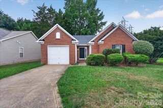 9207 Amy Drive, Charlotte, NC 28213