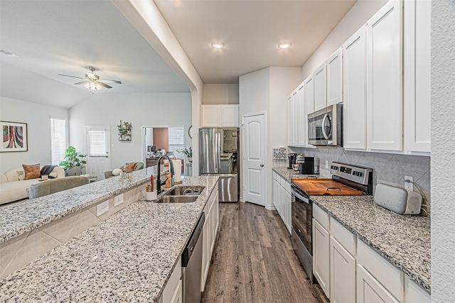 1420 Inks Drive, Desoto, TX 75115