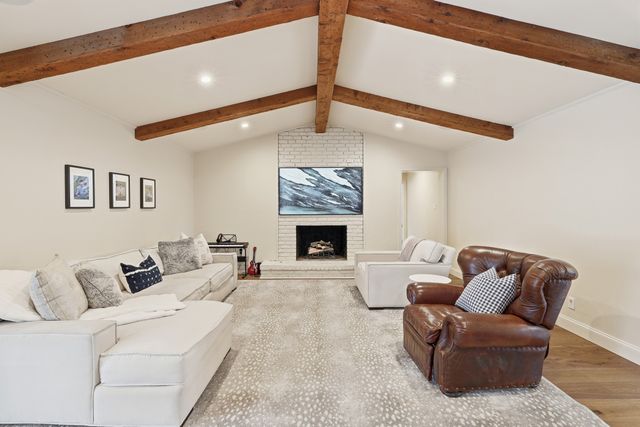 7039 Cliffbrook Drive, Dallas, TX 75254