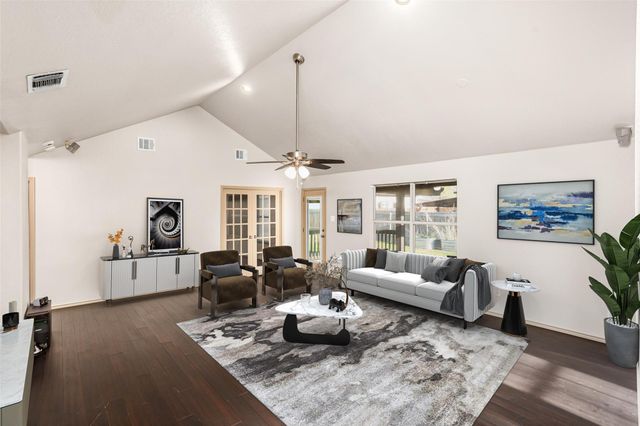 409 Lydia LN, Thrall, TX 76578