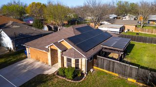 409 Lydia LN, Thrall, TX 76578