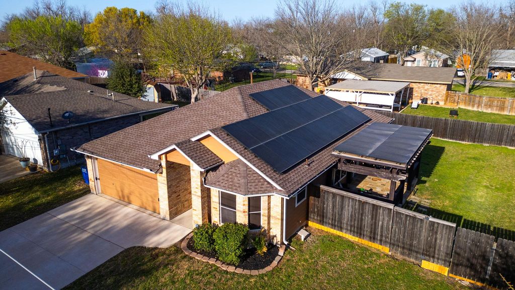 409 Lydia LN, Thrall, TX 76578