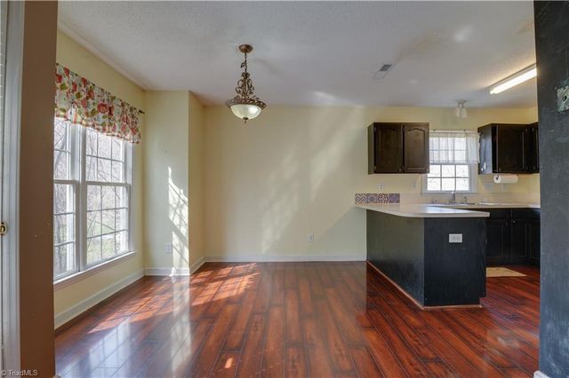 3940 Glenn Knoll Lane, Winston-salem, NC 27107