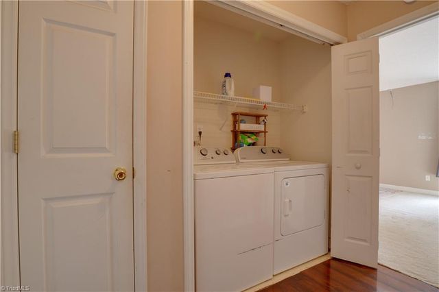 3940 Glenn Knoll Lane, Winston-salem, NC 27107