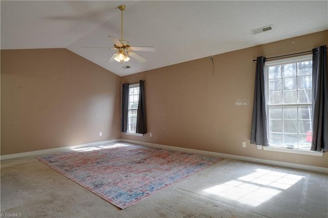 3940 Glenn Knoll Lane, Winston-salem, NC 27107