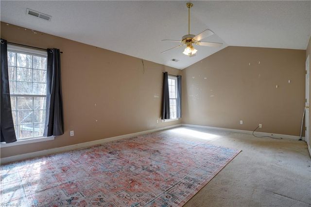 3940 Glenn Knoll Lane, Winston-salem, NC 27107