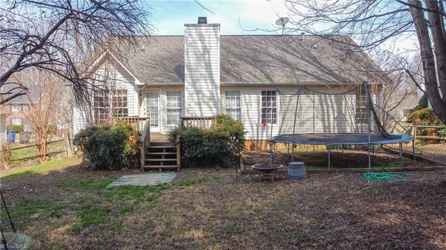 3940 Glenn Knoll Lane, Winston-salem, NC 27107