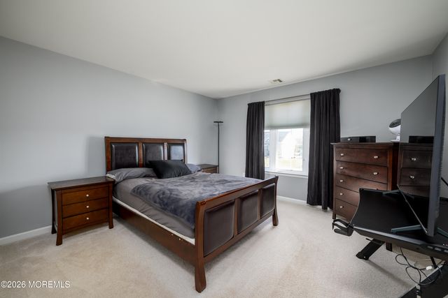 4 Whispering Grove Boulevard, Jackson, NJ 08527