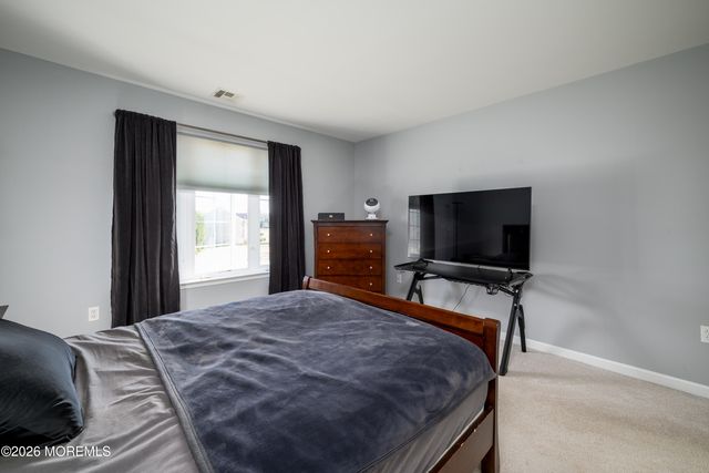 4 Whispering Grove Boulevard, Jackson, NJ 08527