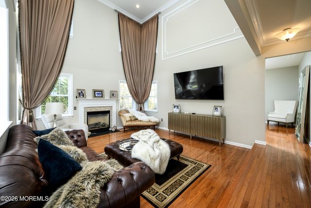 4 Whispering Grove Boulevard, Jackson, NJ 08527