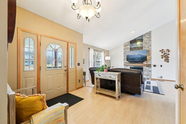 407 148th Avenue NE, Andover, MN 55304