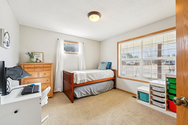 407 148th Avenue NE, Andover, MN 55304