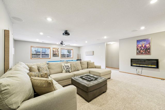 407 148th Avenue NE, Andover, MN 55304