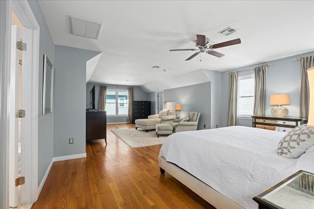 25 Bunker Lane, Natick, MA 01760