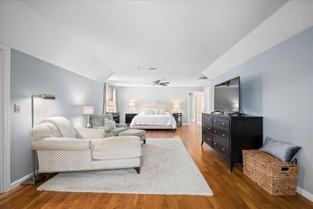 25 Bunker Lane, Natick, MA 01760