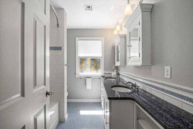 25 Bunker Lane, Natick, MA 01760